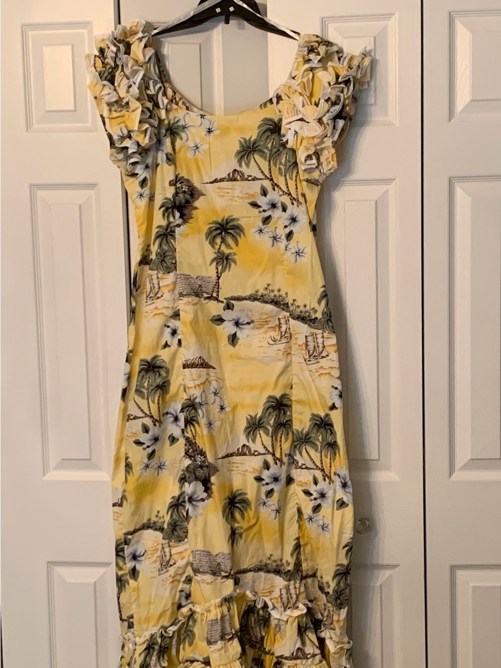 Tropical Yellow Ruffle-Sleeve Maxi Dress
